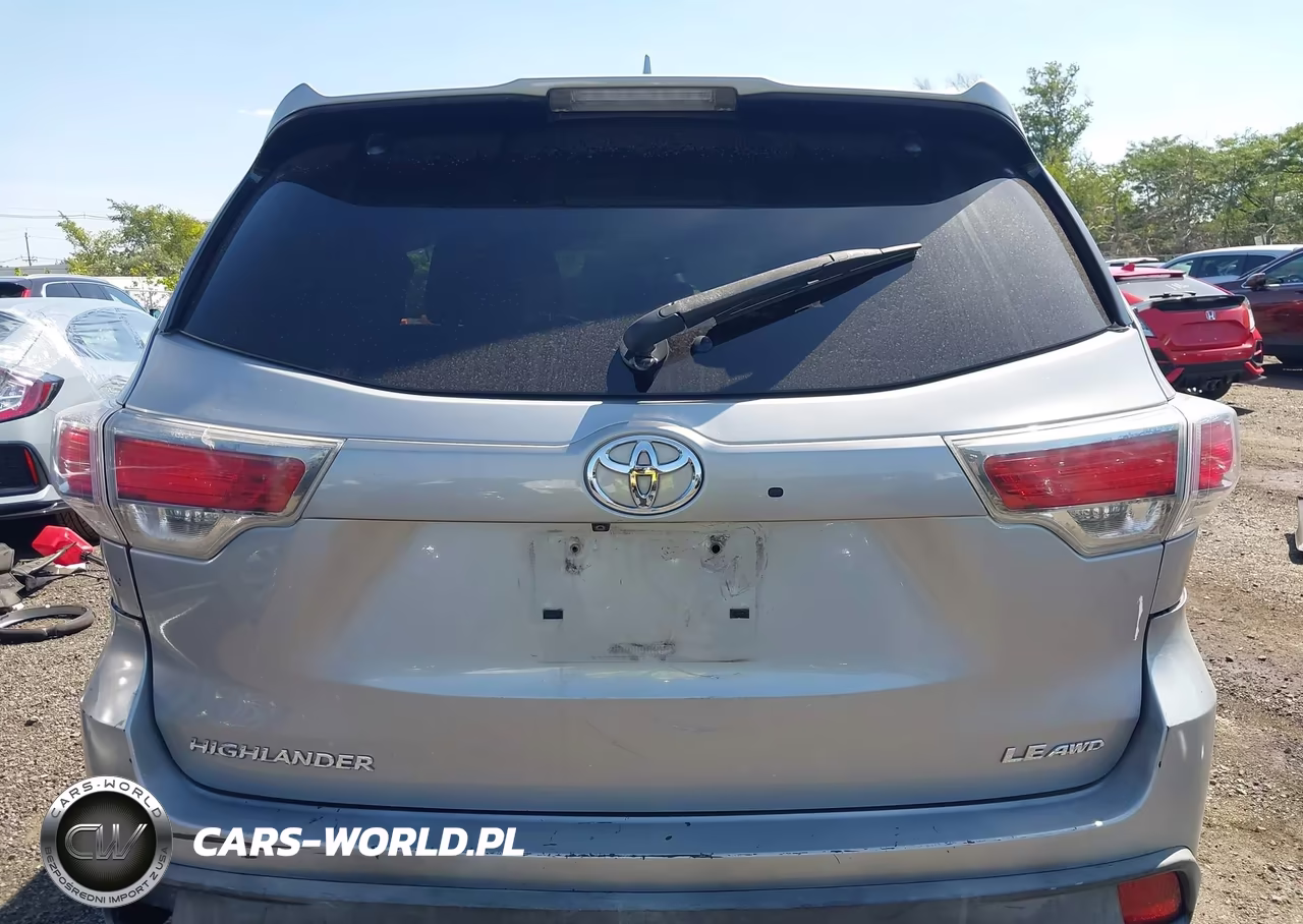 2016 Toyota Highlander Le Plus V6 VIN:5TDBKRFH1GS233882 - 16