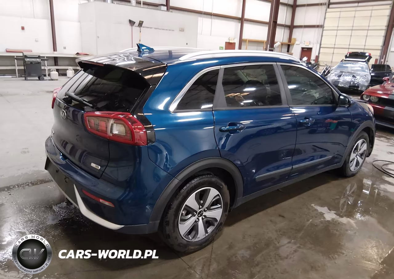 2017 Kia Niro Lx VIN:KNDCB3LC5H5071367 - 4