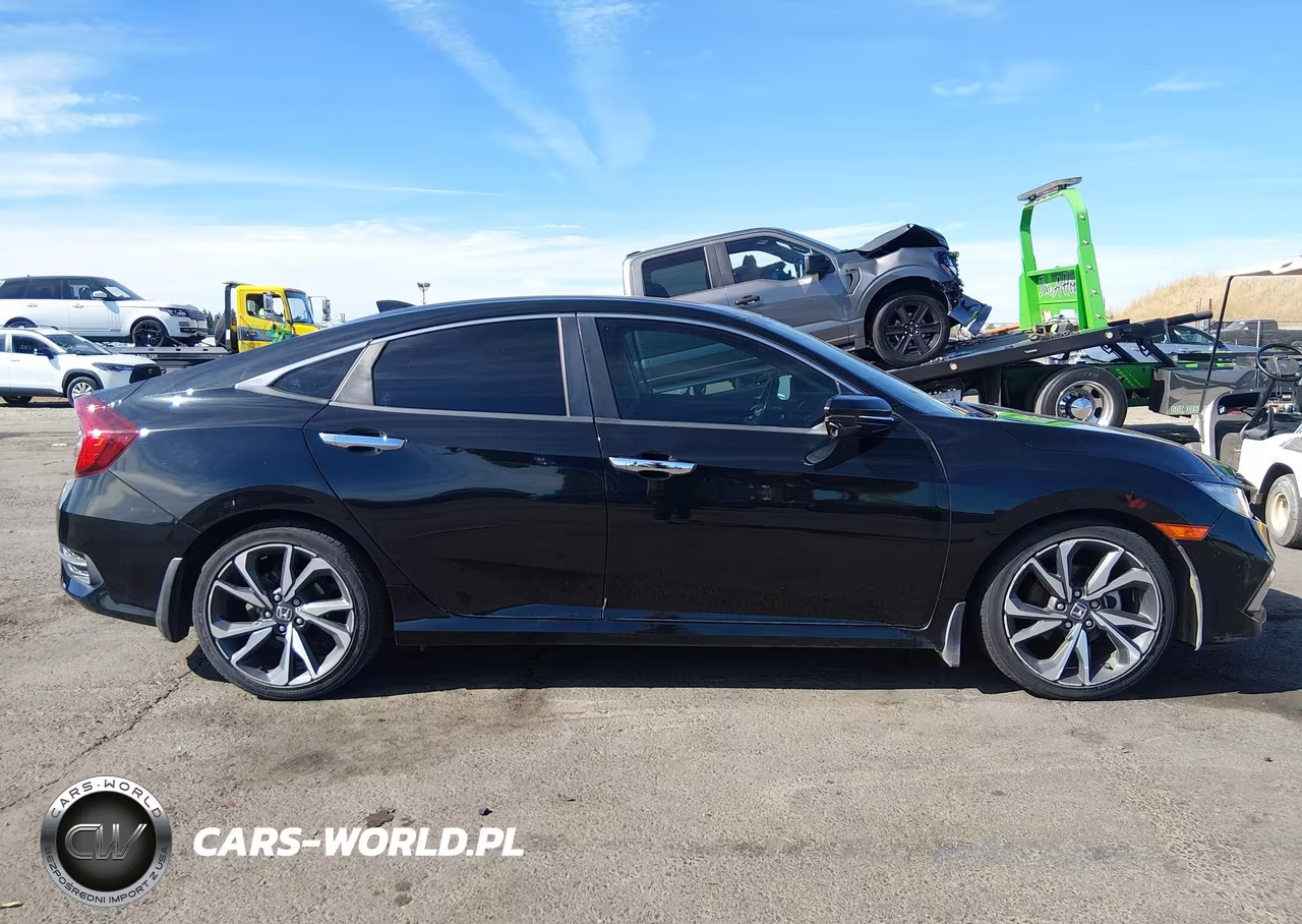 2020 Honda Civic Touring VIN:19XFC1F9XLE208797 - 13