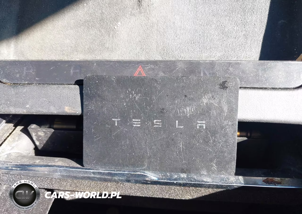2021 Tesla Model S Long Range Dual Motor All-Wheel Drive VIN:5YJSA1E52MF428272 - 11