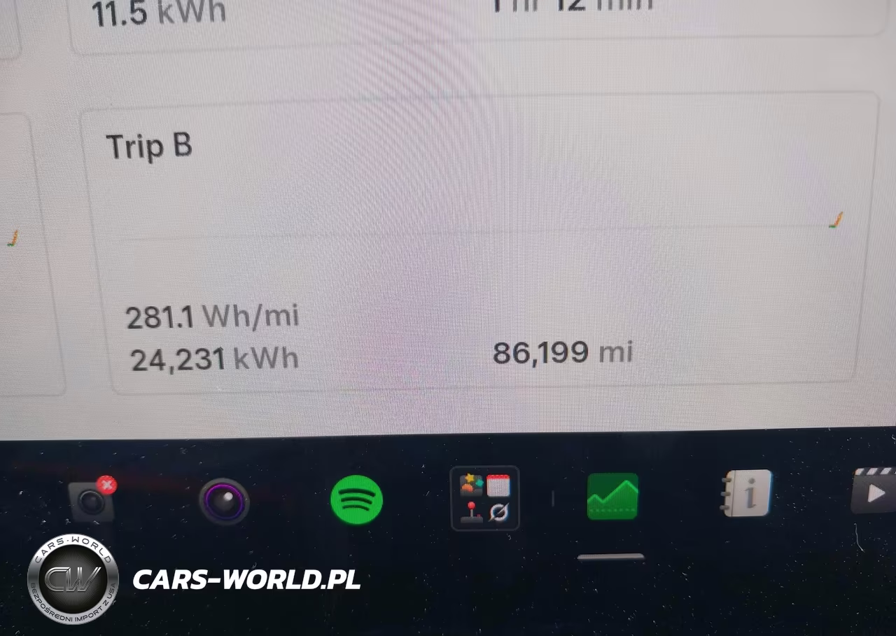 2021 Tesla Model S Long Range Dual Motor All-Wheel Drive VIN:5YJSA1E51MF428201 - 15