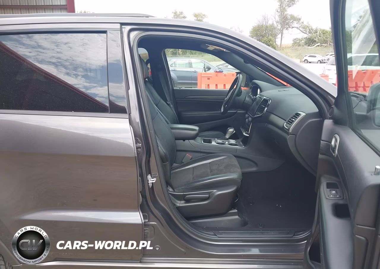 2019 Jeep Grand Cherokee Altitude 4X4 VIN:1C4RJFAG2KC775274 - 5