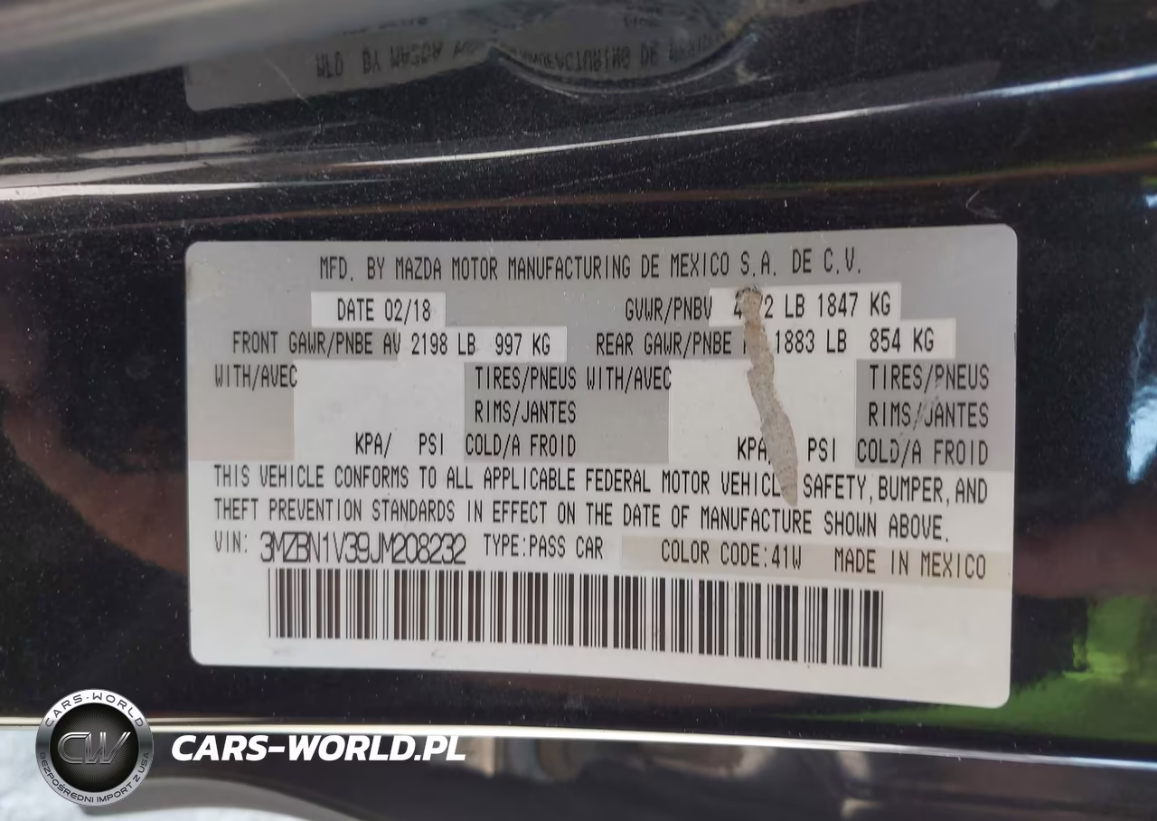 2018 Mazda Mazda3 Touring VIN:3MZBN1V39JM208232 - 9