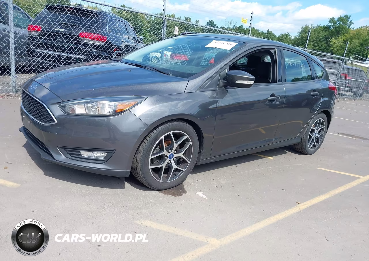 2017 Ford Focus Sel VIN:1FADP3M21HL289044 - 2