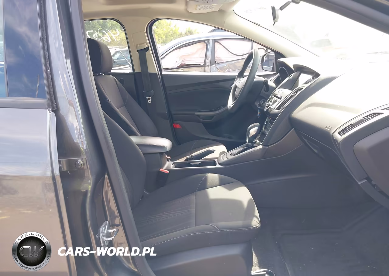 2017 Ford Focus Sel VIN:1FADP3M21HL289044 - 5