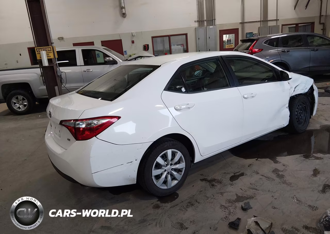 2016 Toyota Corolla Le VIN:5YFBURHE0GP458557 - 4