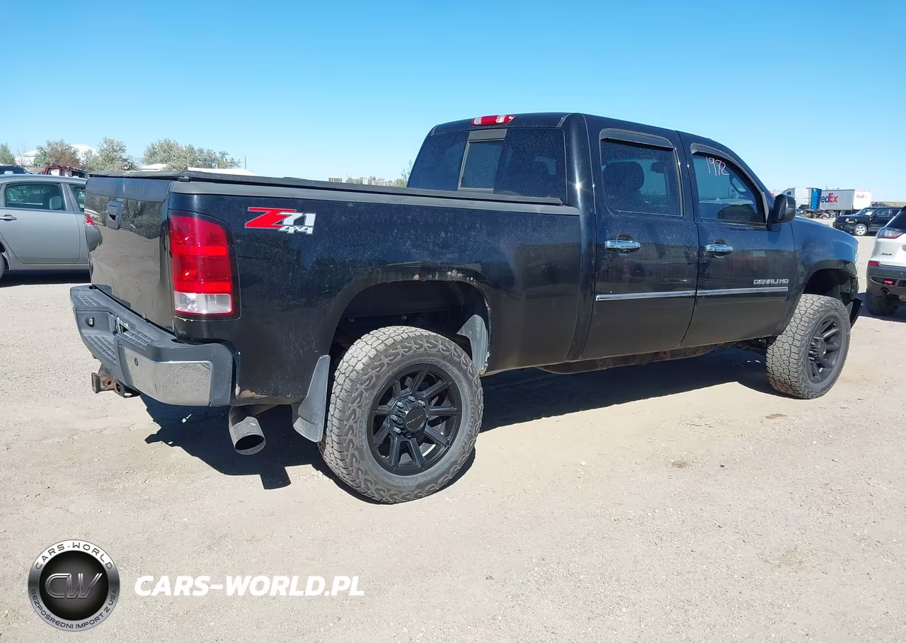 2011 GMC Sierra 2500Hd Denali VIN:1GT125C89BF201456 - 4