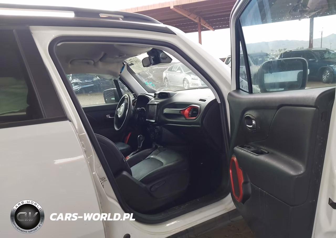 2021 Jeep Renegade Trailhawk 4X4 VIN:ZACNJDC13MPM36224 - 5
