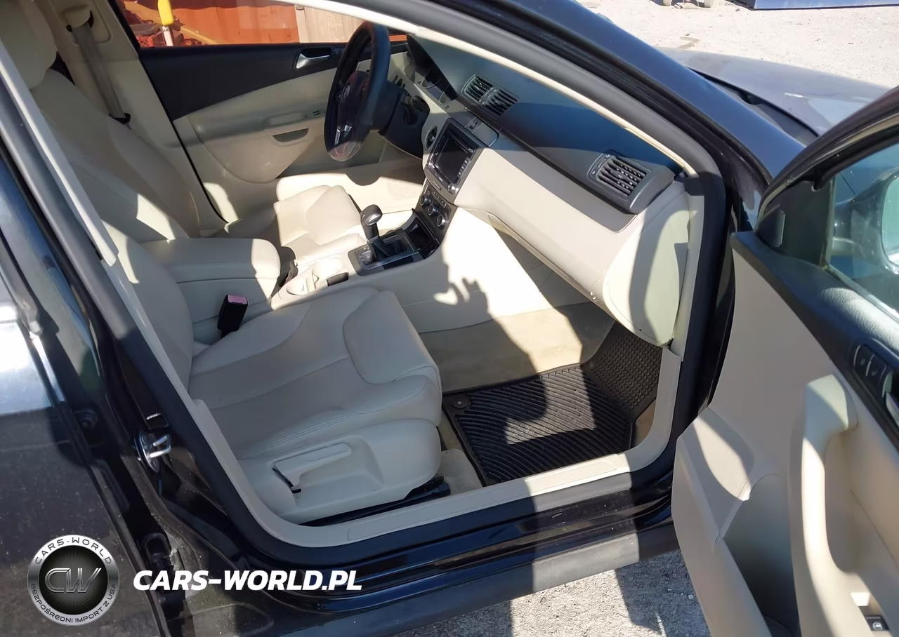 2010 Volkswagen Passat Komfort VIN:WVWJK7AN1AE139608 - 5
