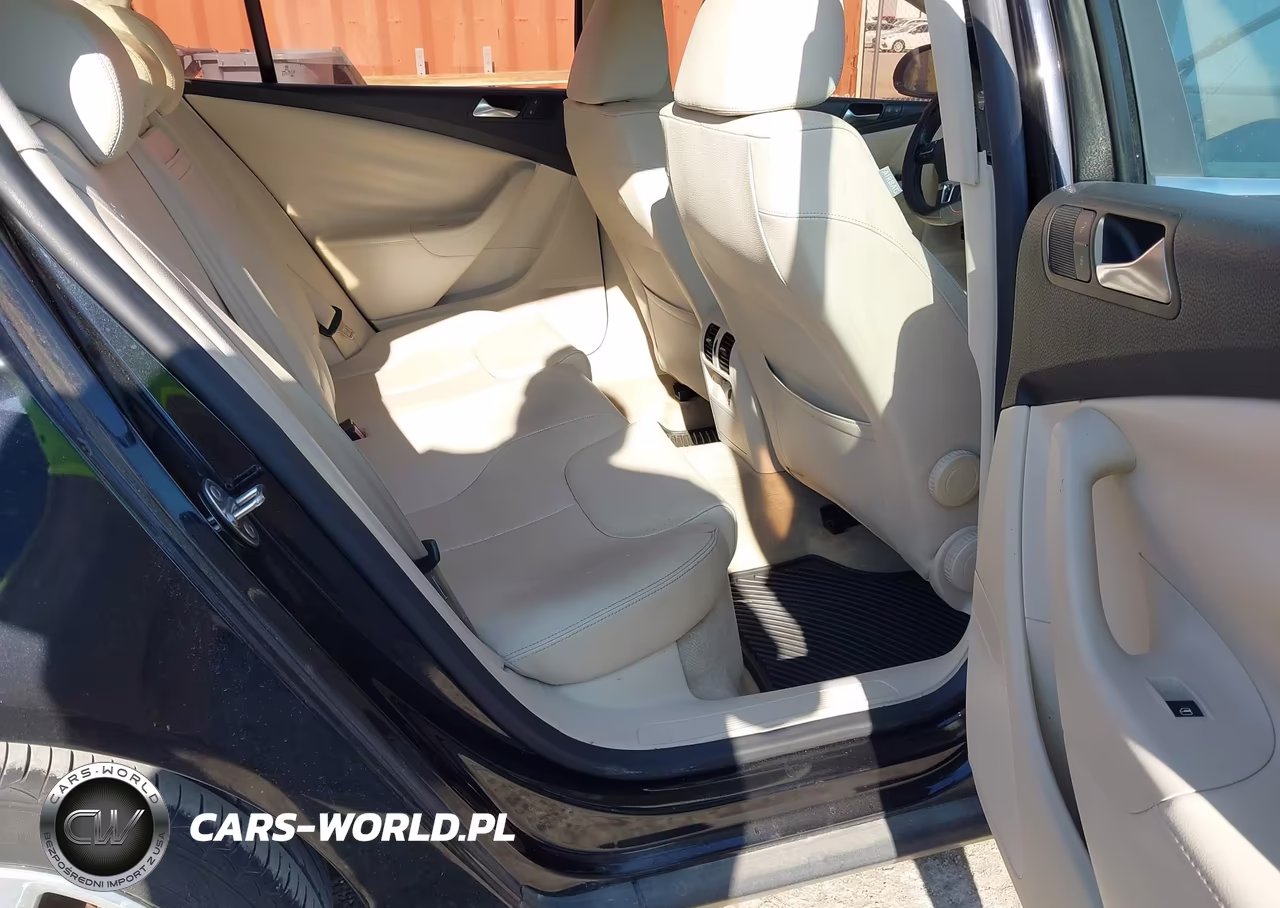 2010 Volkswagen Passat Komfort VIN:WVWJK7AN1AE139608 - 8