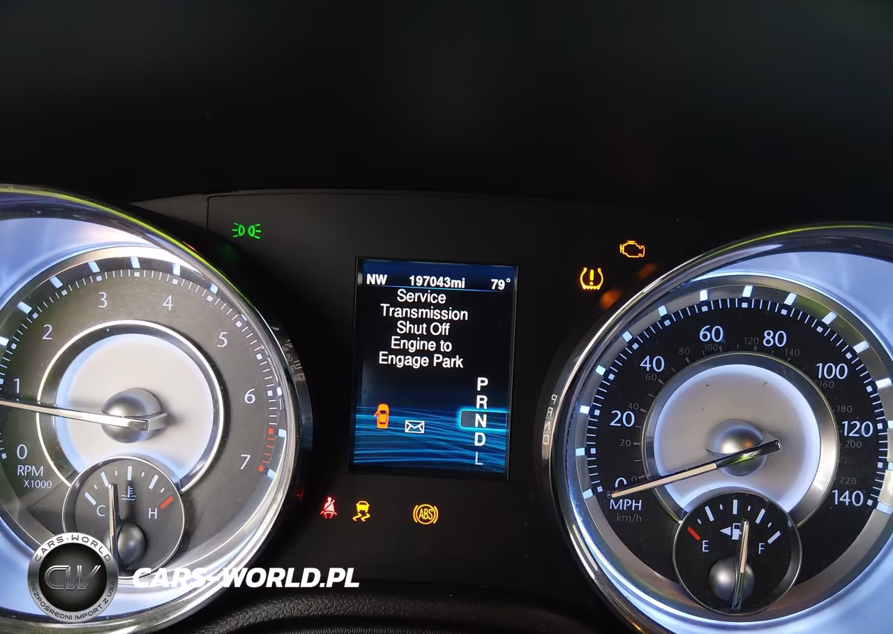 2013 Chrysler 300 Motown VIN:2C3CCAAG5DH556512 - 7