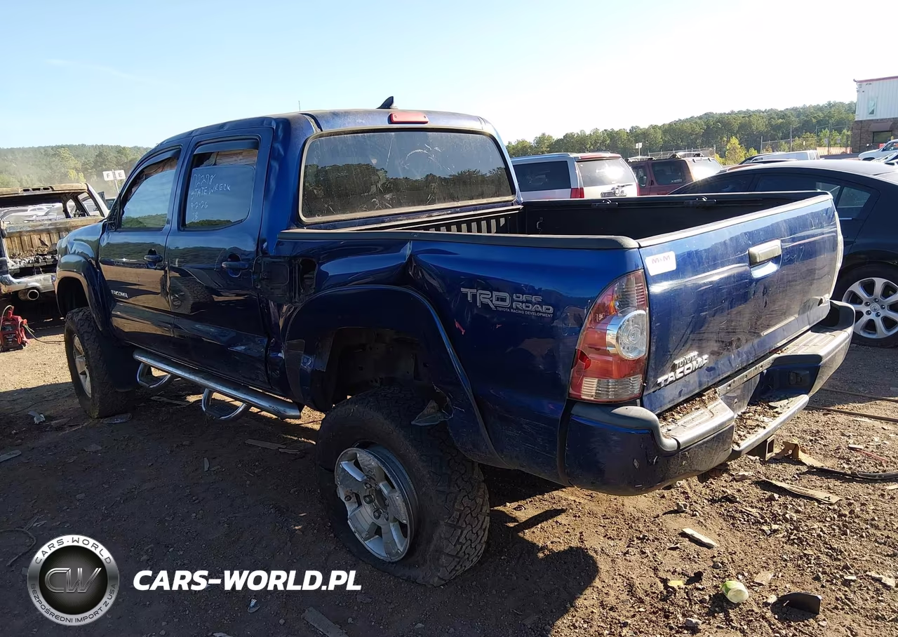 2014 Toyota Tacoma Base V6 VIN:3TMLU4EN5EM141616 - 3