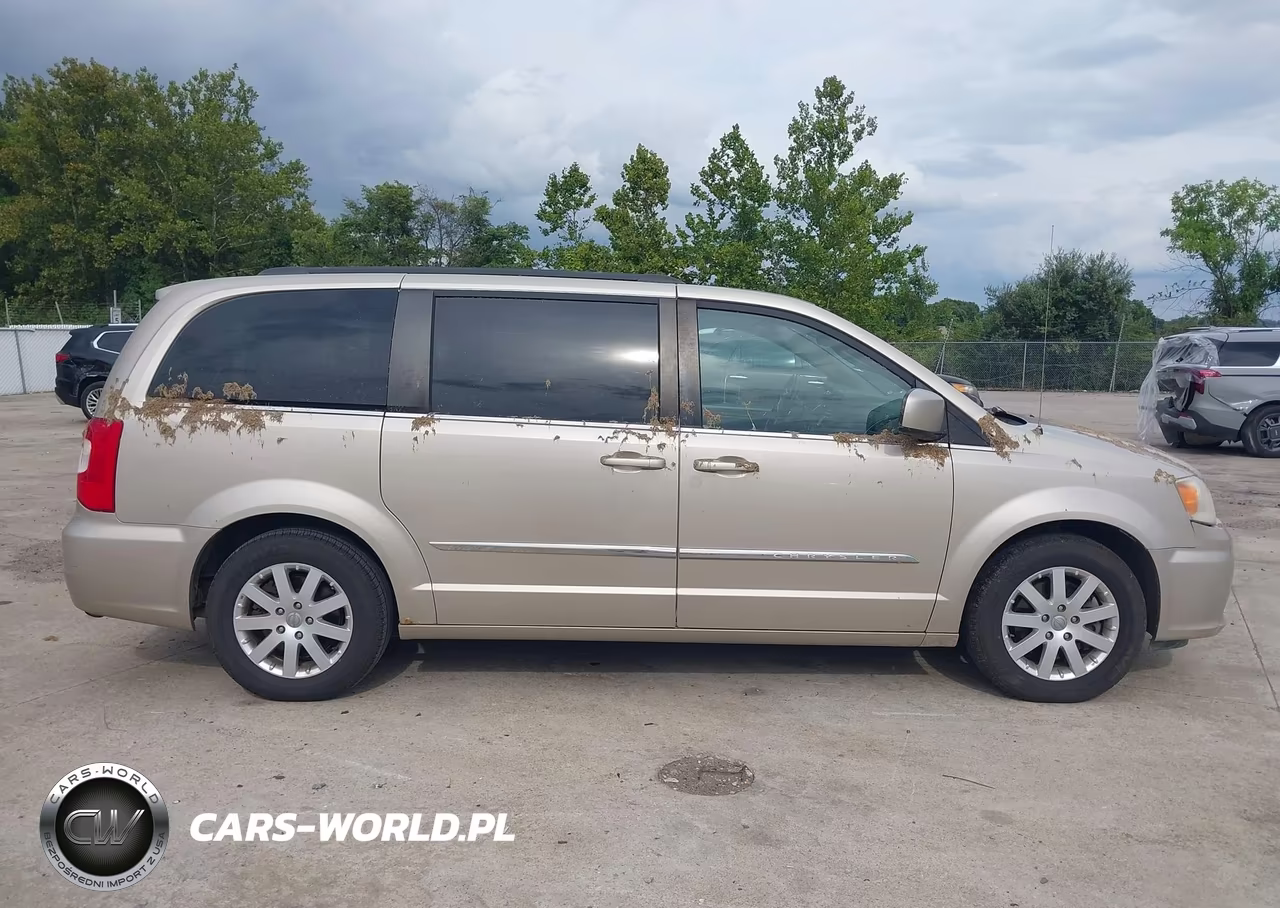 2013 Chrysler Town & Country Touring VIN:2C4RC1BG9DR511359 - 13