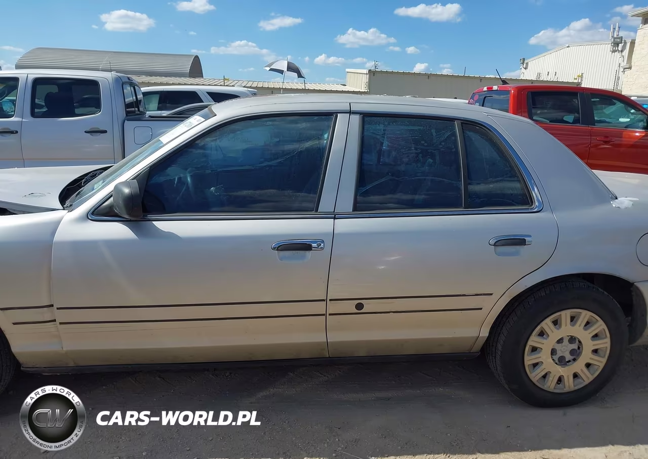 2004 Ford Crown Victoria Police VIN:2FAFP71W34X173476 - 14