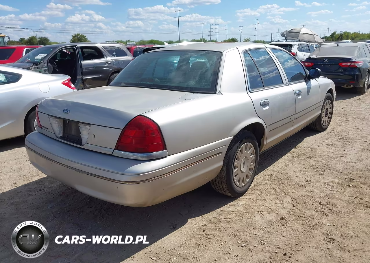 2004 Ford Crown Victoria Police VIN:2FAFP71W34X173476 - 4