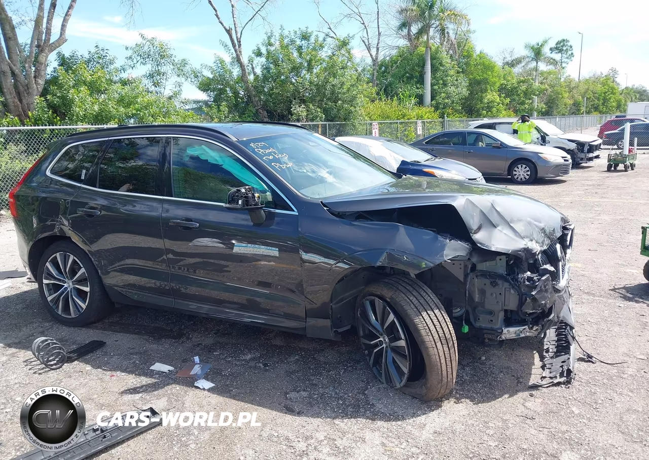 2022 Volvo Xc60 B5 Momentum