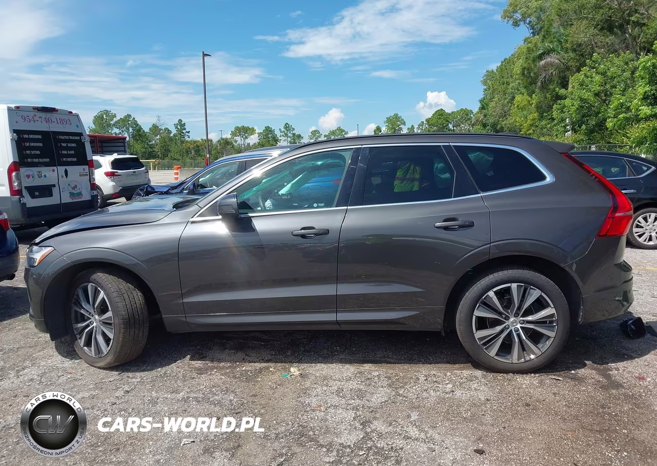 2022 Volvo Xc60 B5 Momentum VIN:YV4L12RK4N1920495 - 13