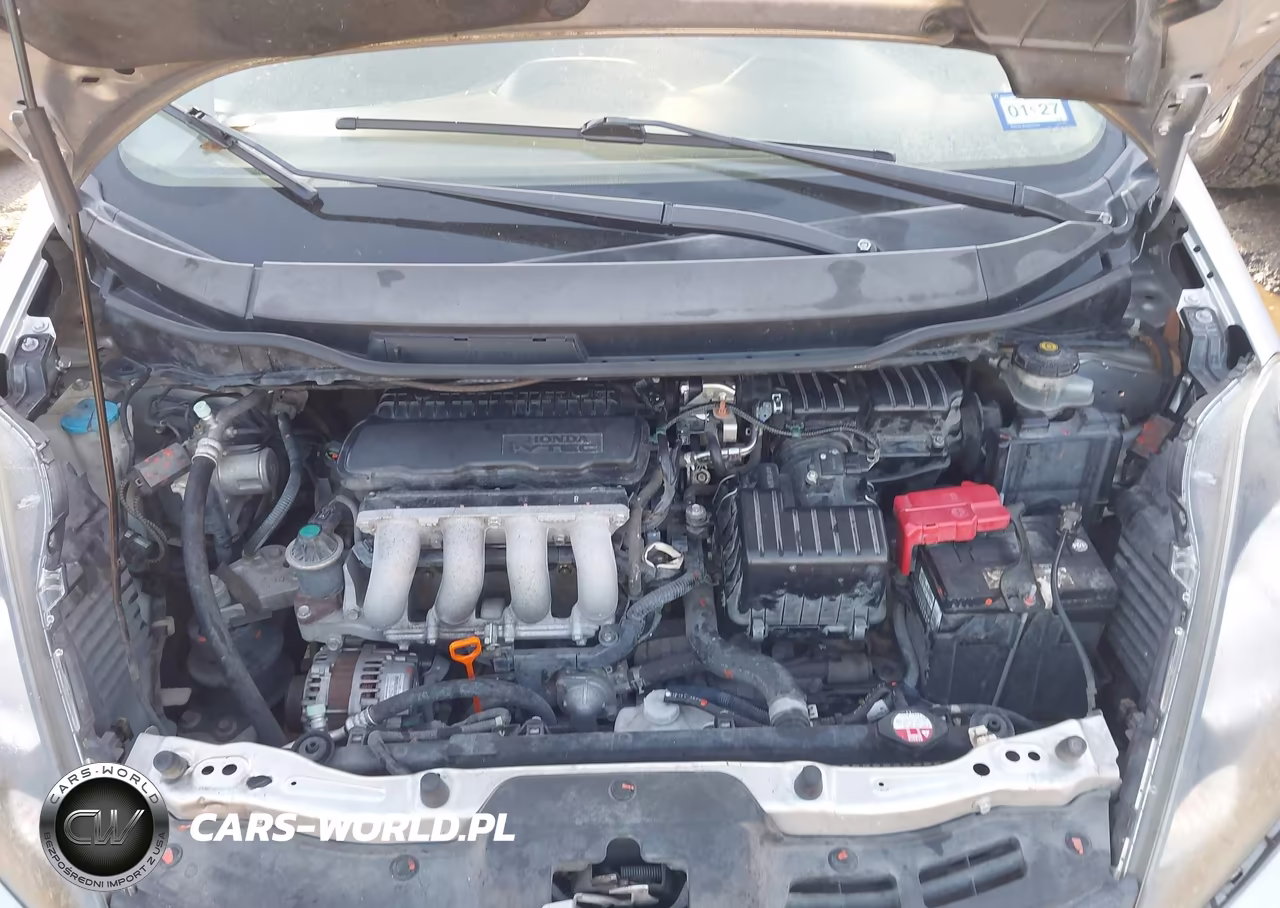 2013 Honda Fit Sport VIN:JHMGE8H51DC027855 - 10