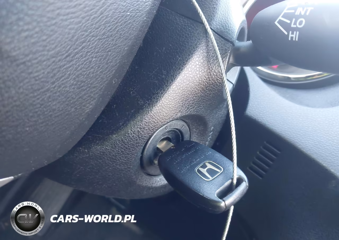 2013 Honda Fit Sport VIN:JHMGE8H51DC027855 - 11