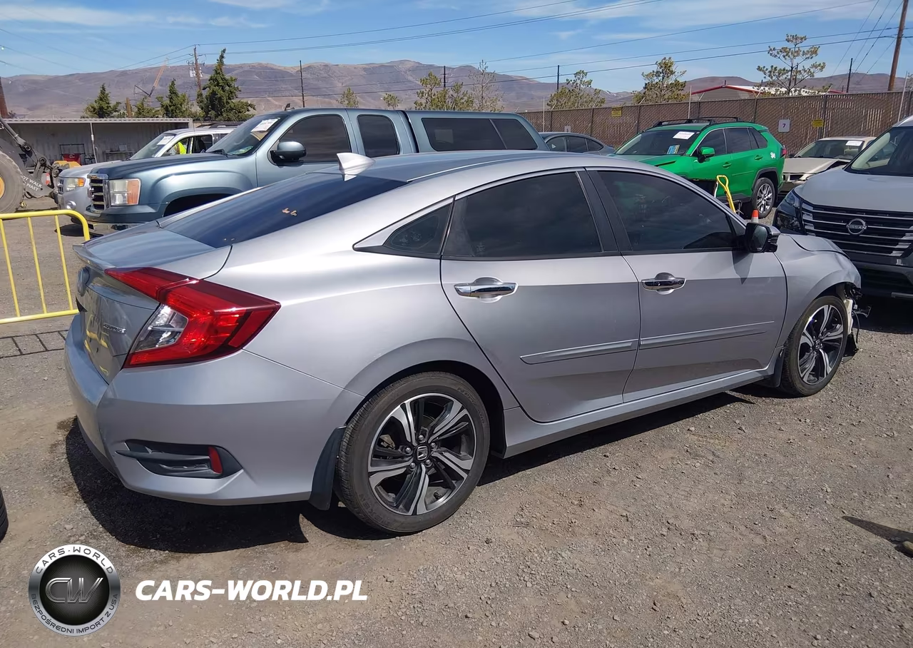 2016 Honda Civic Touring VIN:19XFC1F94GE007838 - 4