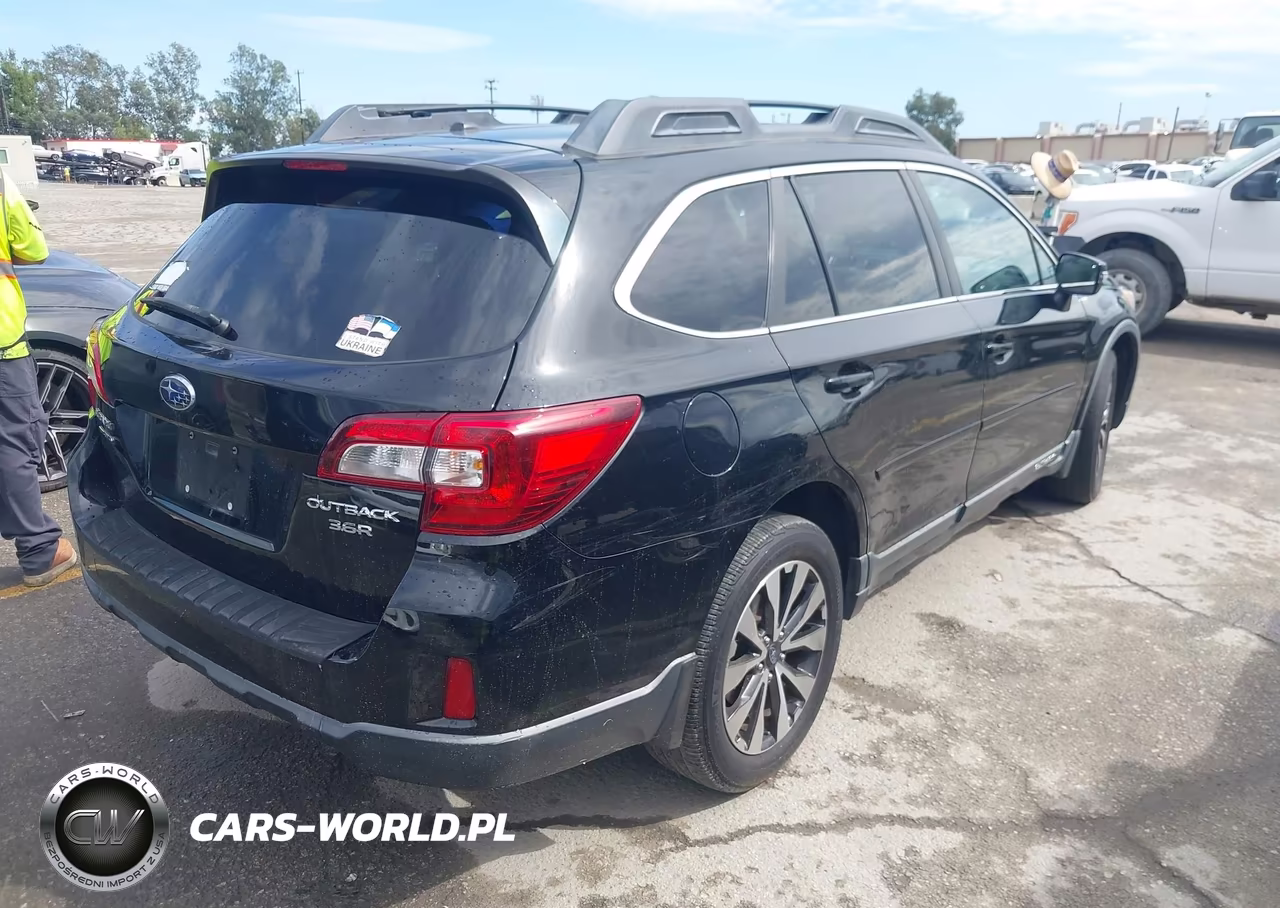 2015 Subaru Outback 3.6R Limited VIN:4S4BSENC5F3278561 - 4