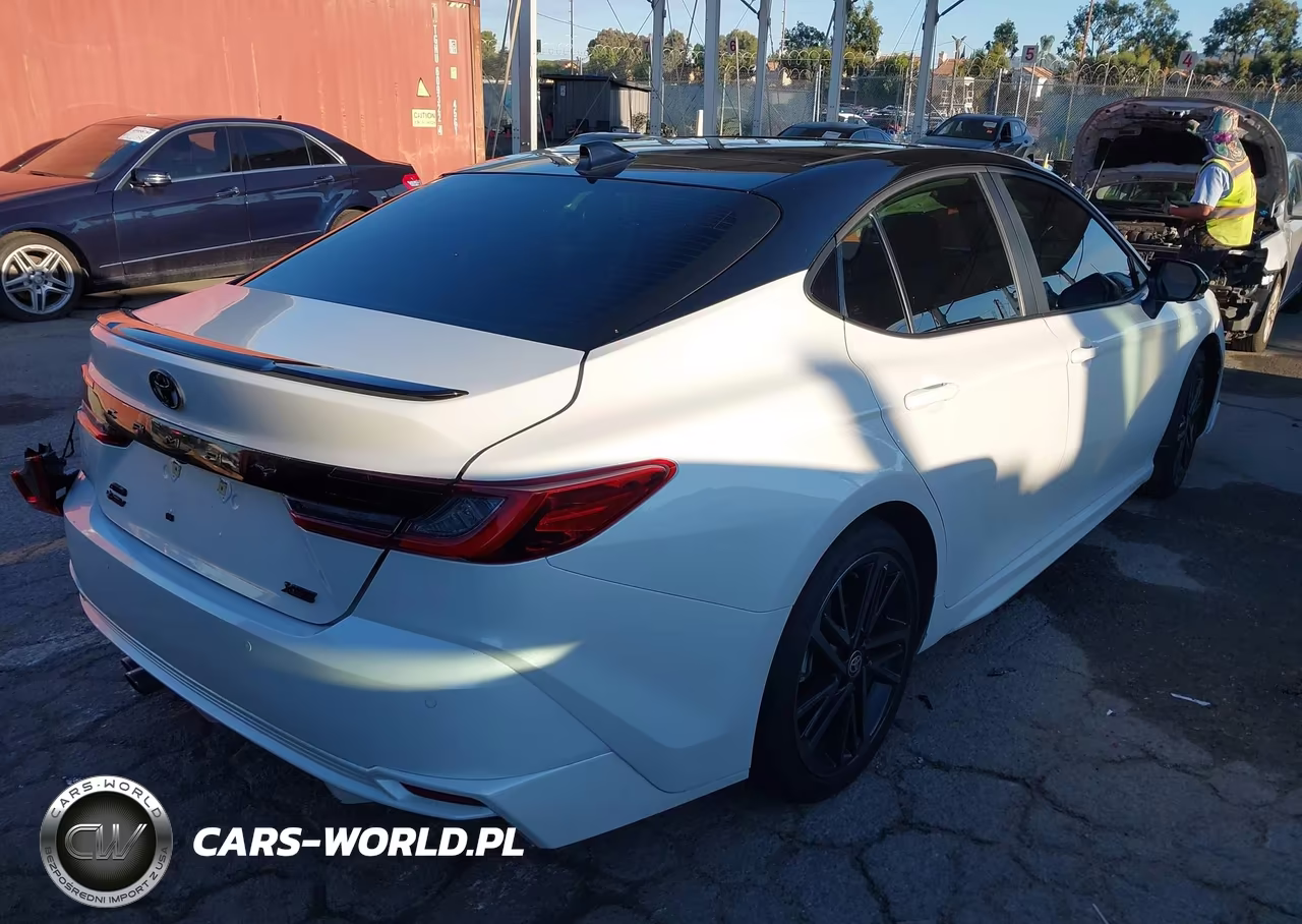 2025 Toyota Camry Xse VIN:4T1DBADK5SU032284 - 4