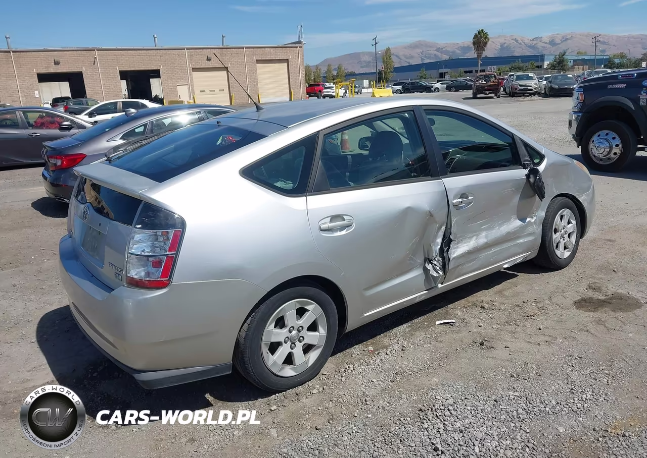 2005 Toyota Prius VIN:JTDKB20U457023412 - 4