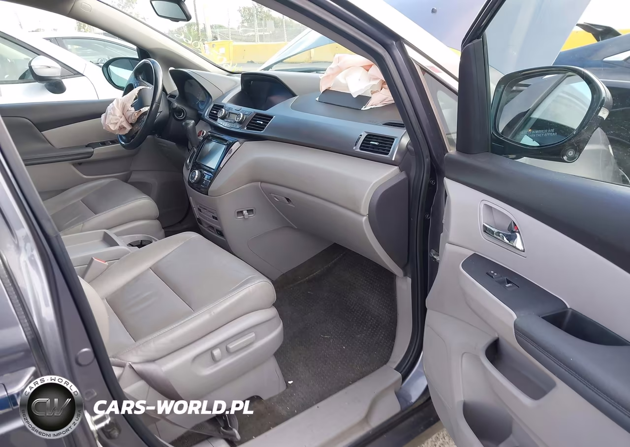 2014 Honda Odyssey Touring-Touring Elite VIN:5FNRL5H99EB117681 - 5