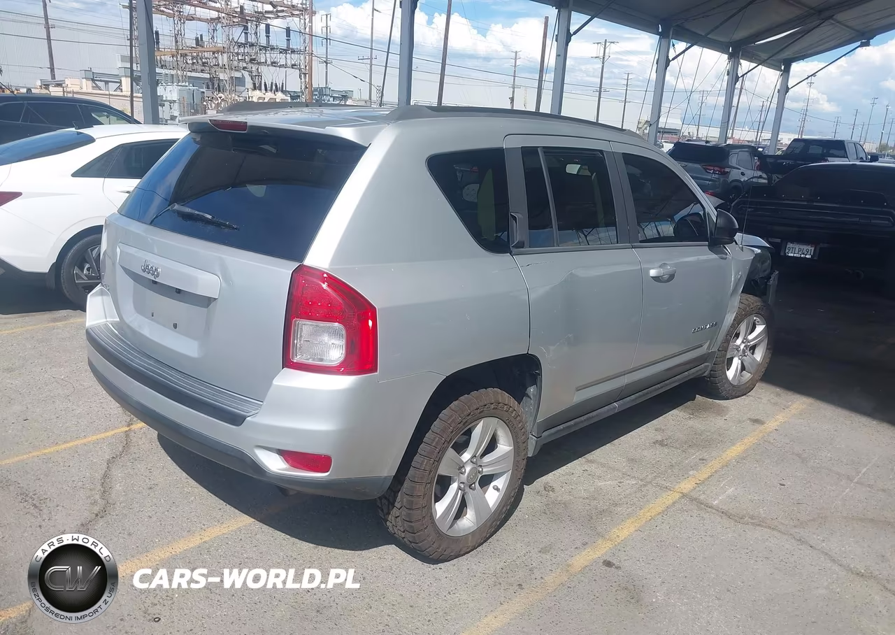 2012 Jeep Compass Sport VIN:1C4NJDBB1CD637789 - 4