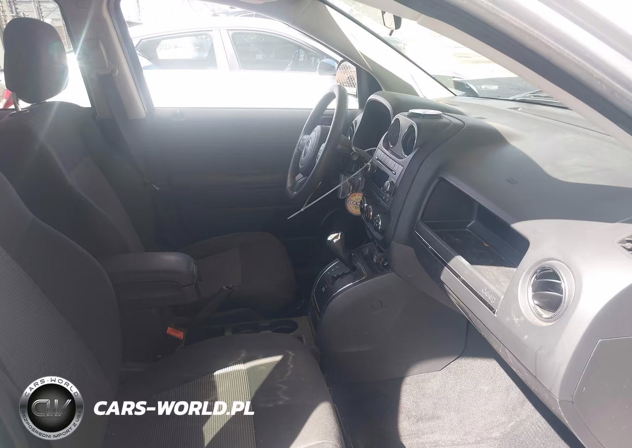 2012 Jeep Compass Sport VIN:1C4NJDBB1CD637789 - 5