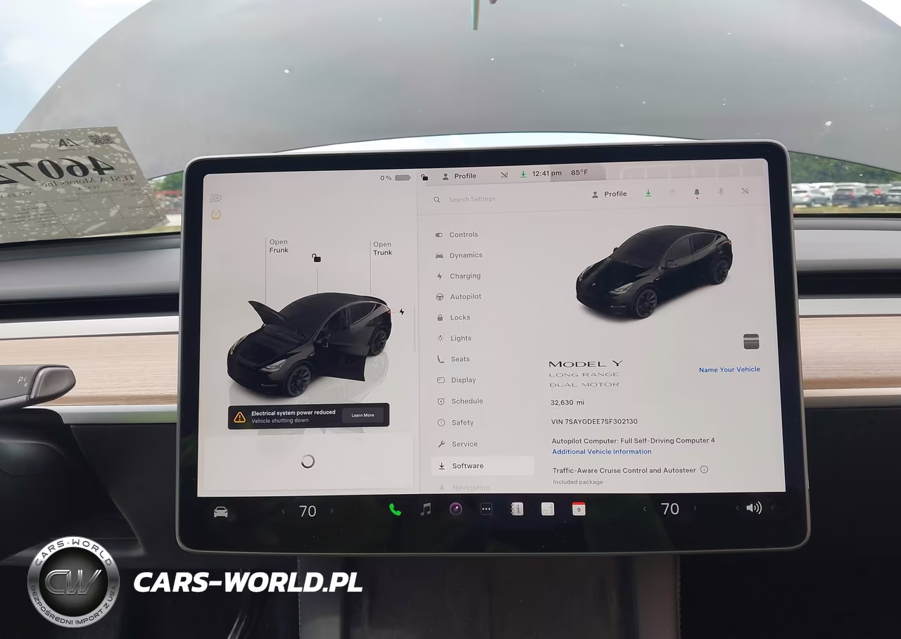 2025 Tesla Model Y Long Range Dual Motor All-Wheel Drive VIN:7SAYGDEE7SF302130 - 17
