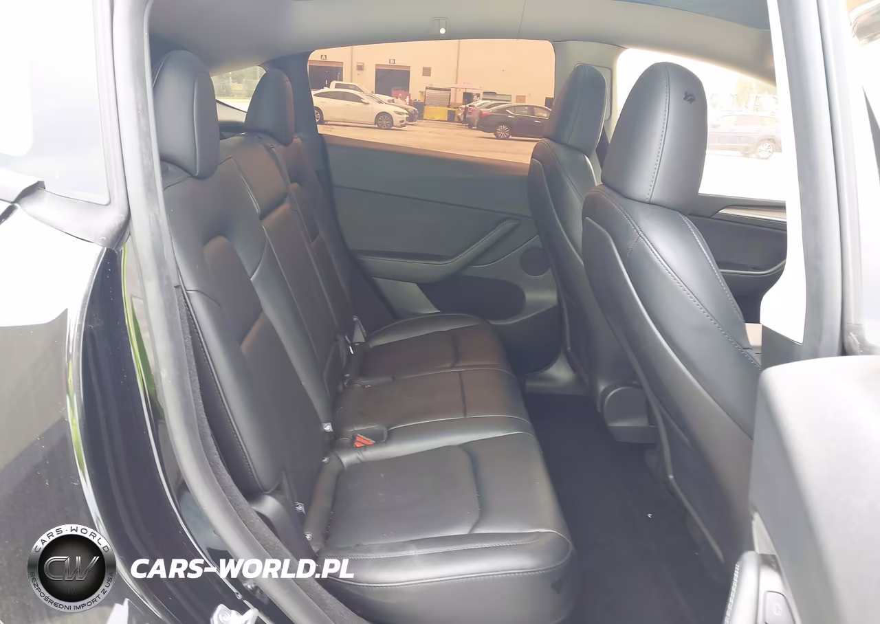 2025 Tesla Model Y Long Range Dual Motor All-Wheel Drive VIN:7SAYGDEE7SF302130 - 8