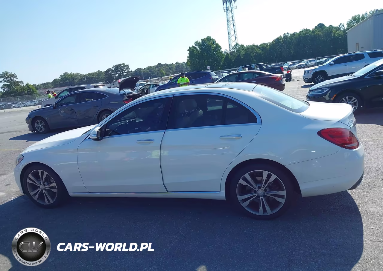2015 Mercedes-Benz C 300 VIN:55SWF4JB4FU077897 - 14