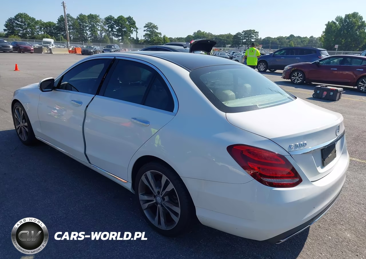 2015 Mercedes-Benz C 300 VIN:55SWF4JB4FU077897 - 3