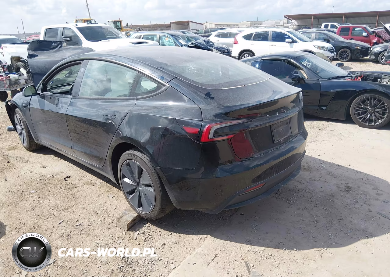 2025 Tesla Model 3 Long Range Rear-Wheel Drive-Standard Rear-Wheel Drive VIN:5YJ3E1EA0SF917160 - 3
