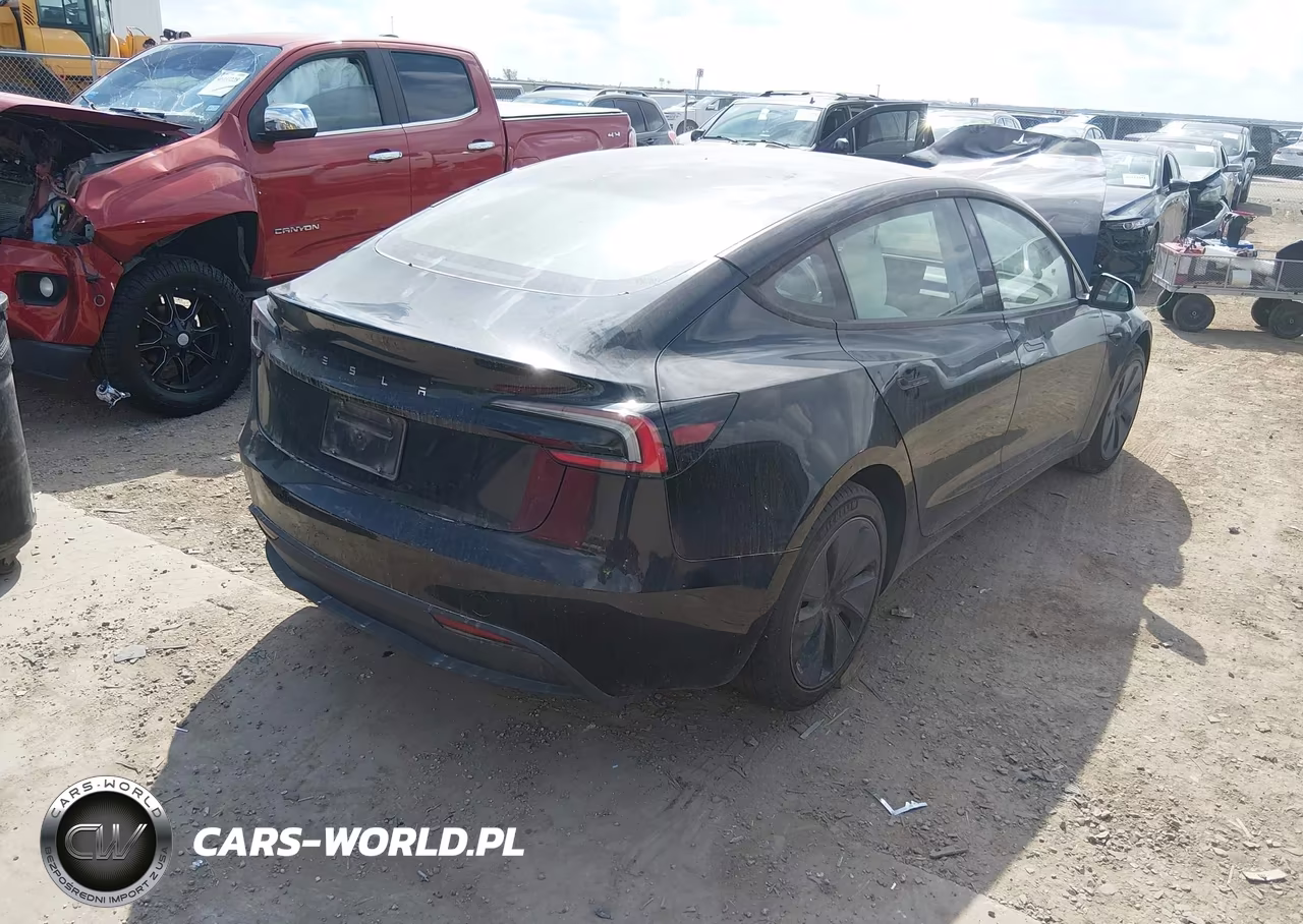 2025 Tesla Model 3 Long Range Rear-Wheel Drive-Standard Rear-Wheel Drive VIN:5YJ3E1EA0SF917160 - 4