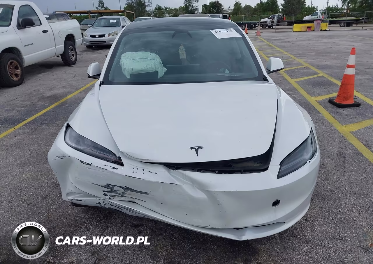 2025 Tesla Model 3 Long Range Rear-Wheel Drive-Standard Rear-Wheel Drive VIN:5YJ3E1EA1SF127091 - 11