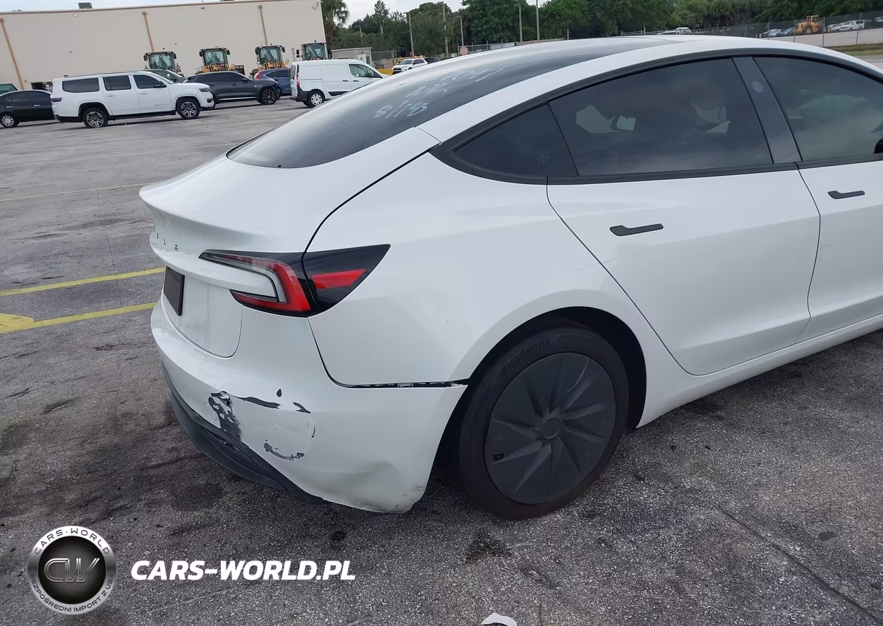 2025 Tesla Model 3 Long Range Rear-Wheel Drive-Standard Rear-Wheel Drive VIN:5YJ3E1EA1SF127091 - 18