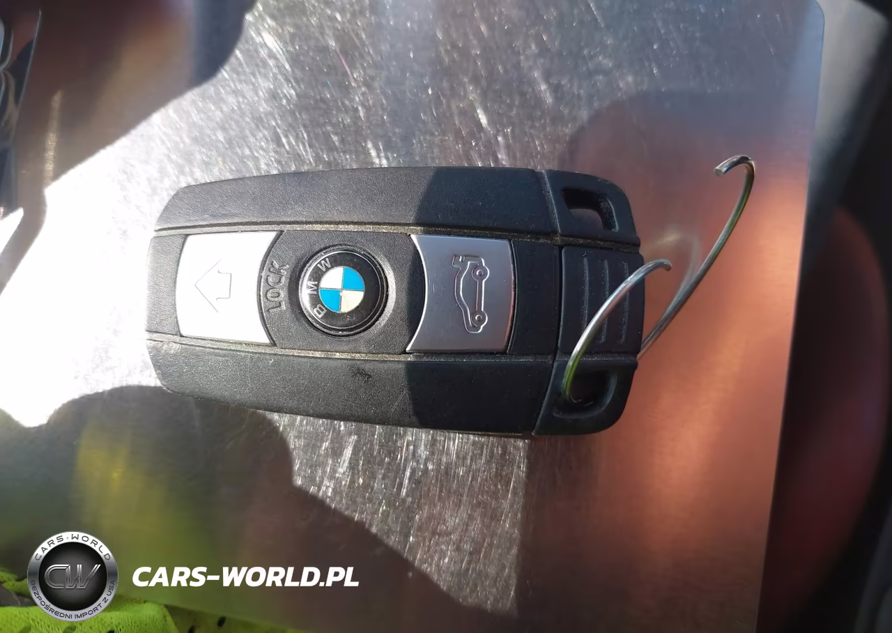 2010 BMW 328I VIN:WBAWR3C59AP462135 - 11