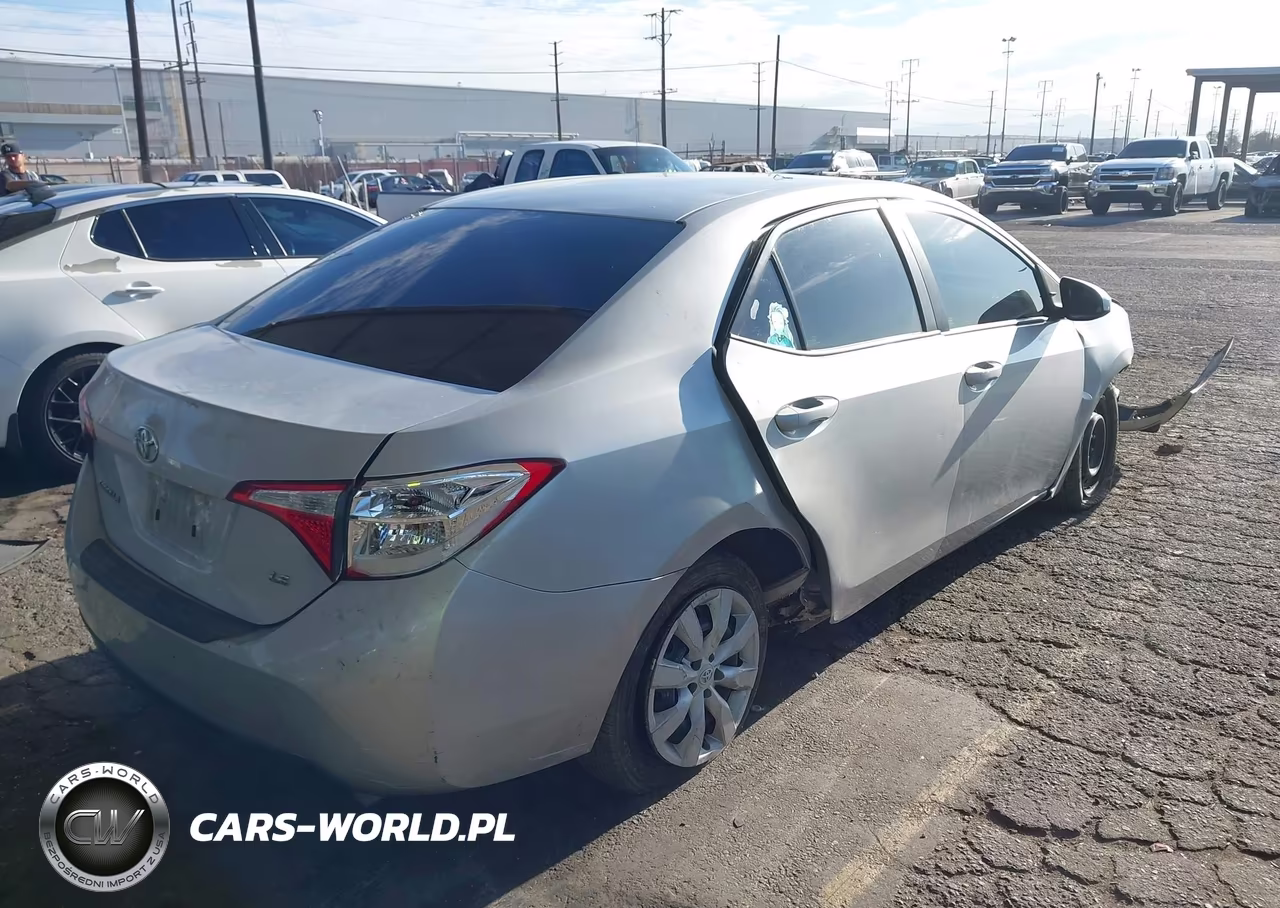 2016 Toyota Corolla Le VIN:5YFBURHE4GP542333 - 4
