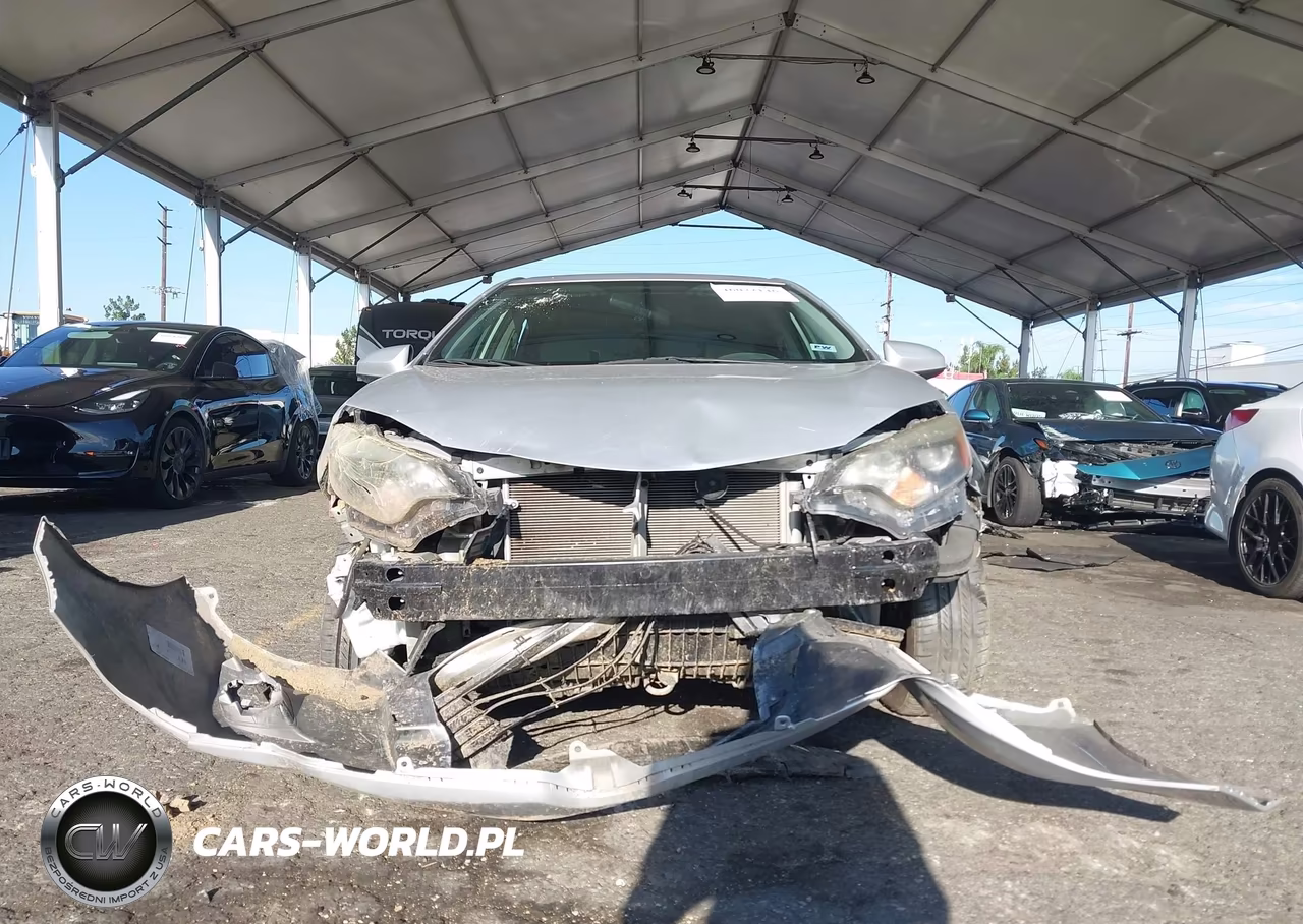 2016 Toyota Corolla Le VIN:5YFBURHE4GP542333 - 6