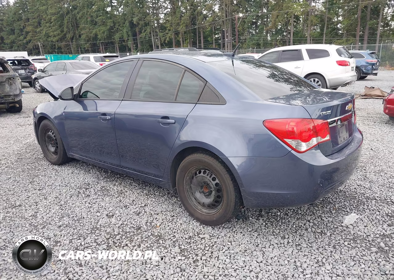 2014 Chevrolet Cruze Ls Auto VIN:1G1PA5SGXE7454492 - 3
