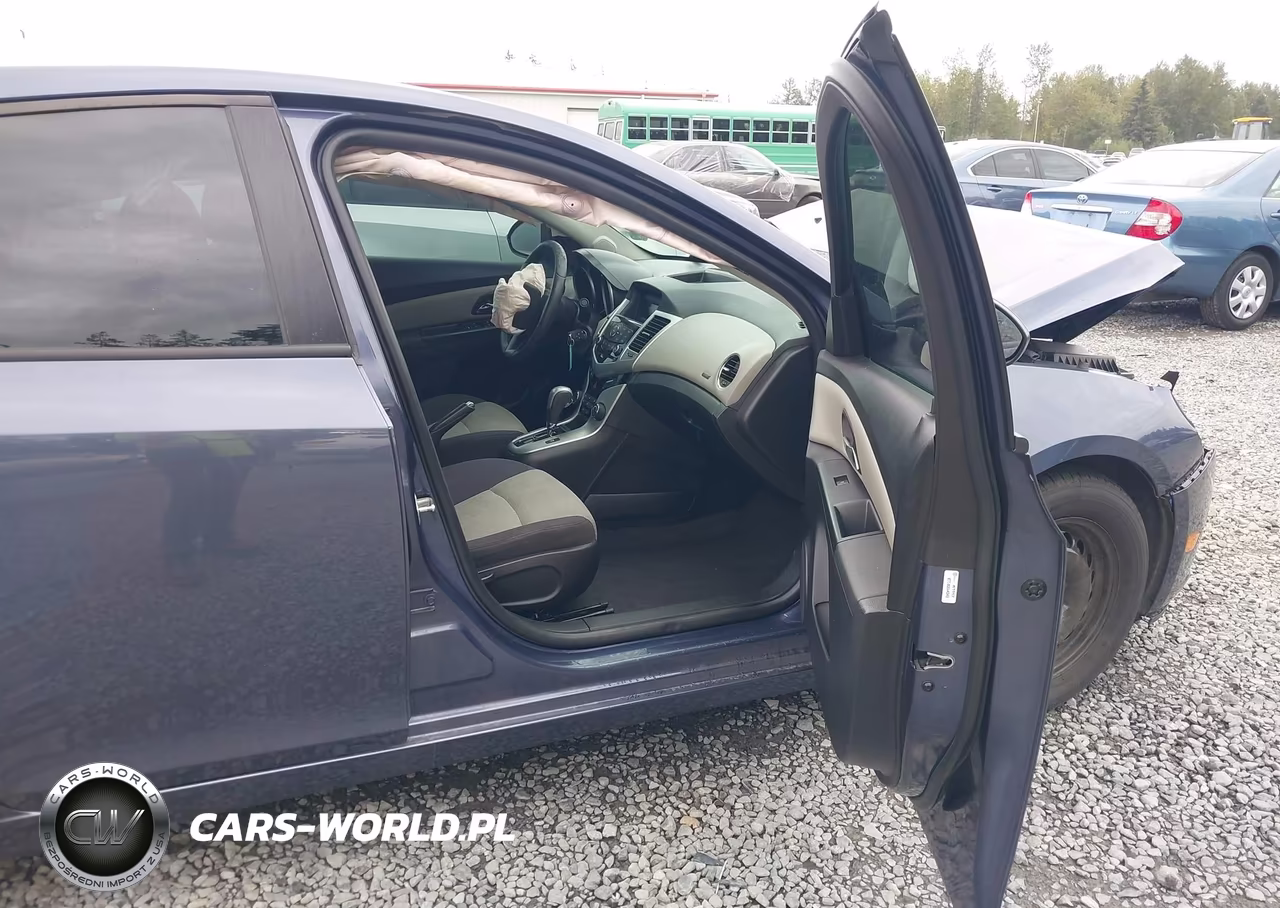 2014 Chevrolet Cruze Ls Auto VIN:1G1PA5SGXE7454492 - 5