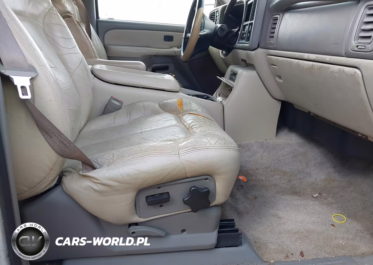 2000 Chevrolet Suburban 1500 Ls VIN:3GNFK16T4YG194316 - 5
