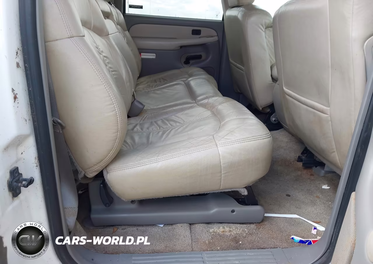 2000 Chevrolet Suburban 1500 Ls VIN:3GNFK16T4YG194316 - 8