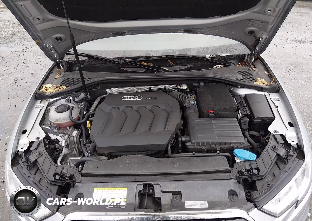 2018 Audi A3 2.0T Premium-2.0T Tech Premium VIN:WAUAUGFF6J1036362 - 10