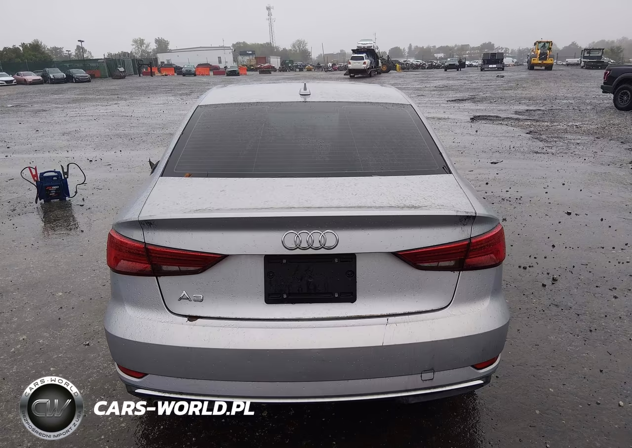 2018 Audi A3 2.0T Premium-2.0T Tech Premium VIN:WAUAUGFF6J1036362 - 16