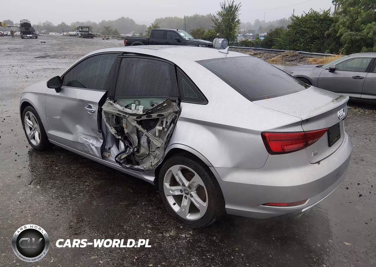 2018 Audi A3 2.0T Premium-2.0T Tech Premium VIN:WAUAUGFF6J1036362 - 3