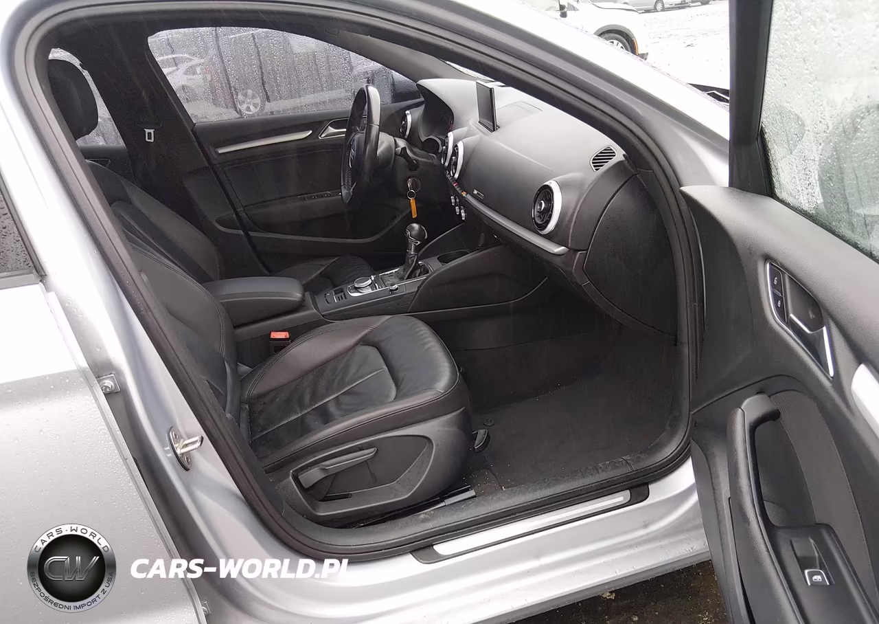 2018 Audi A3 2.0T Premium-2.0T Tech Premium VIN:WAUAUGFF6J1036362 - 5