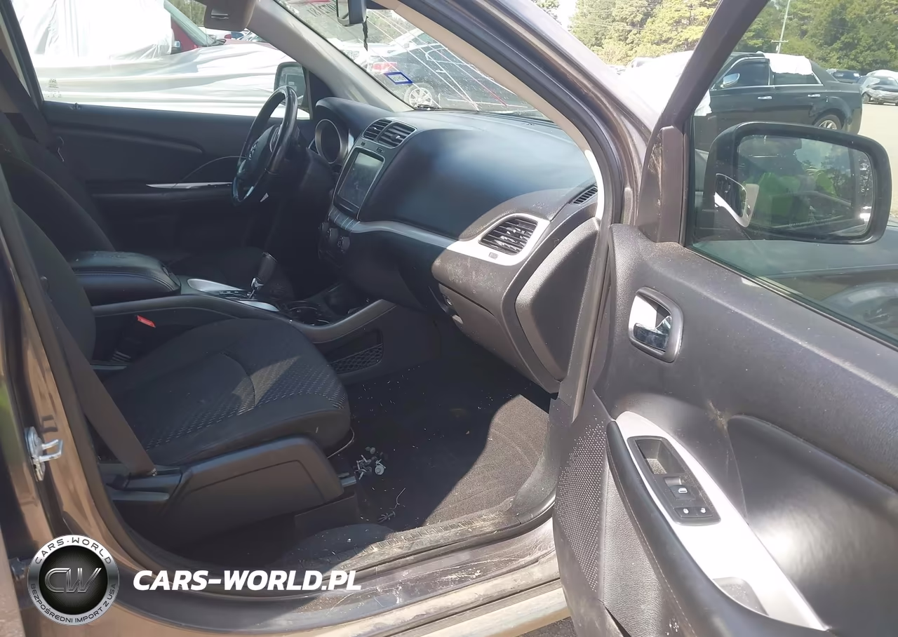 2019 Dodge Journey Se VIN:3C4PDCBB2KT870177 - 5